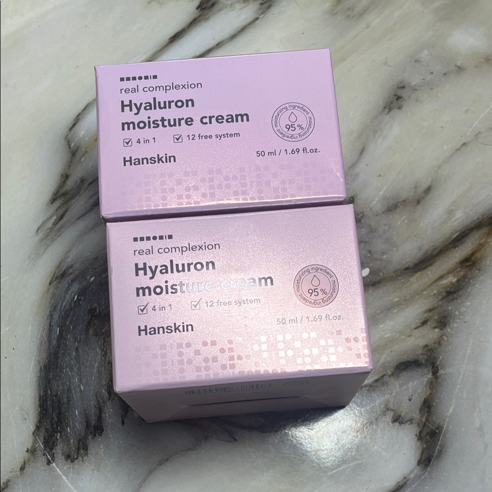 hanskin Korean skincare moisturizer